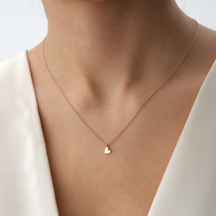 Minimal Kalp Plaka Altın Kolye - Gökhan Bera