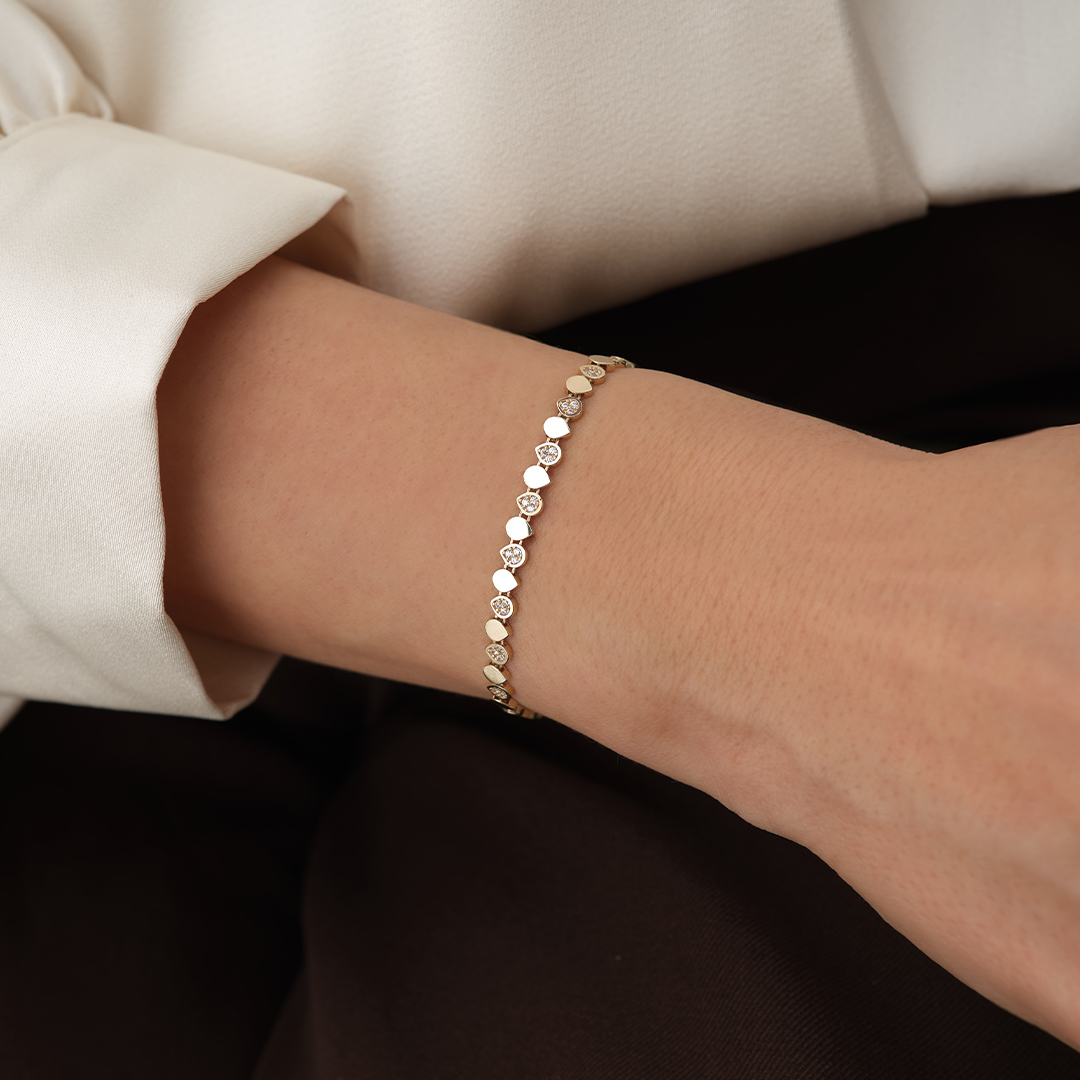 Minimal Pul Sıralı Taşlı Altın Bileklik - 1
