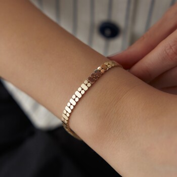 Noktalı Bileklik - Mazi (1)