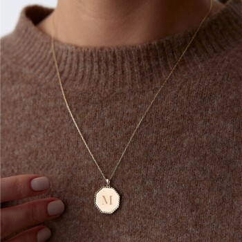 Oktagon Plaka Harf Kolye - Rayna