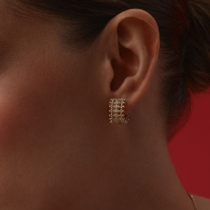 Örgü Desenli Taş Detaylı Halka Altın Küpe - Alen