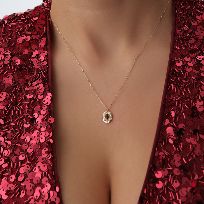 Oval Halo Taşlı Altın Kolye - Cemart