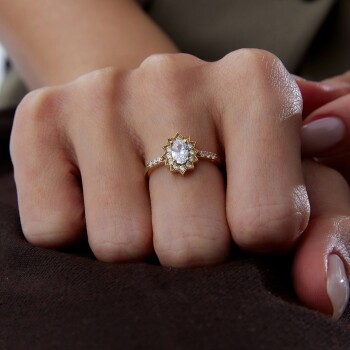 Oval Taşlı Zikzak Çerçeve Yüzük - Rayna (1)