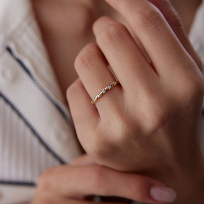 Parçalı Taşlı Yüzük - LUYS