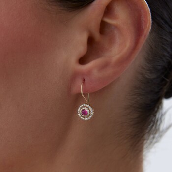 Pembe Sallantılı Küpe - Gökhan Bera