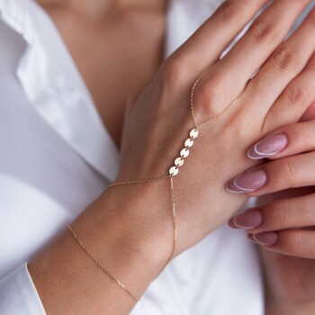 Plaka Şahmeran - Rayna