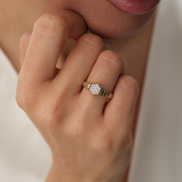 Signet Taşlı Altın Yüzük - Arden