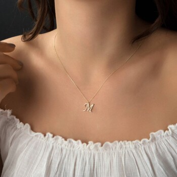 Şık Harf Kolye - CNR