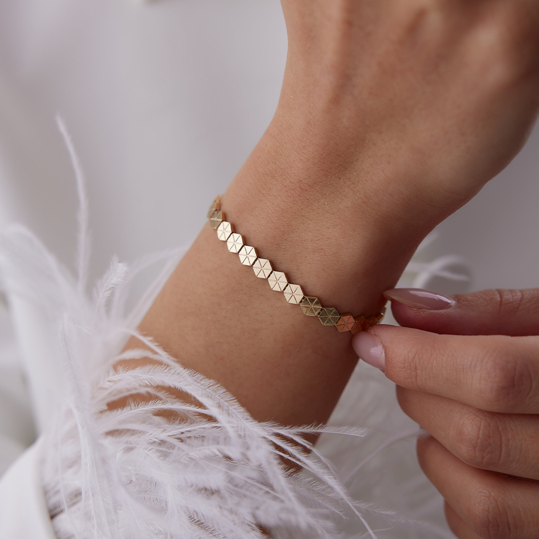 Sıra Altıgen Bileklik - 1