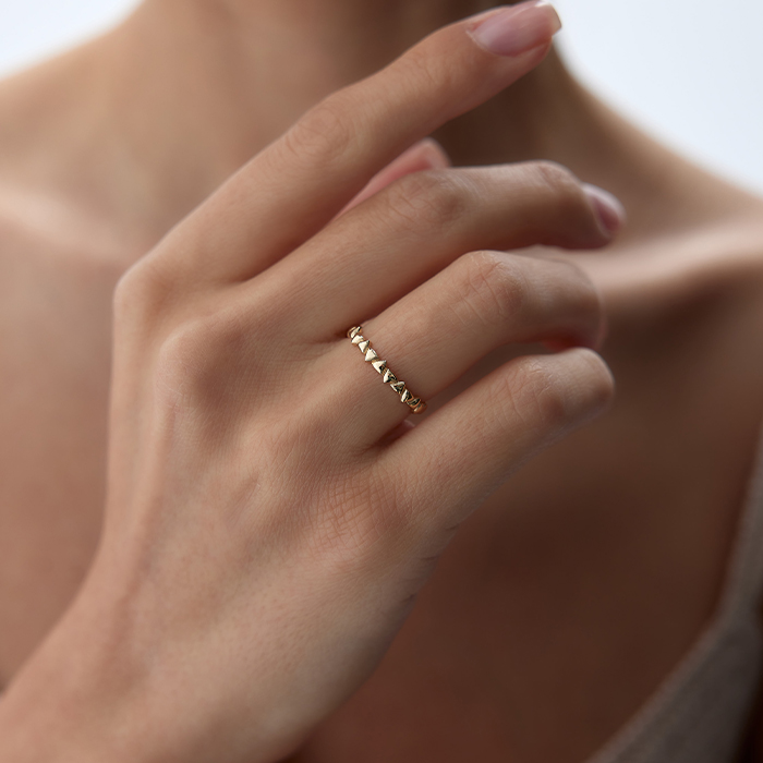 Sıralı Üçgen Yüzük - Nüans
