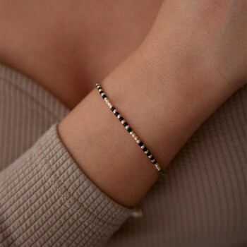 Siyah Sıralı Dorica Bileklik - Ador