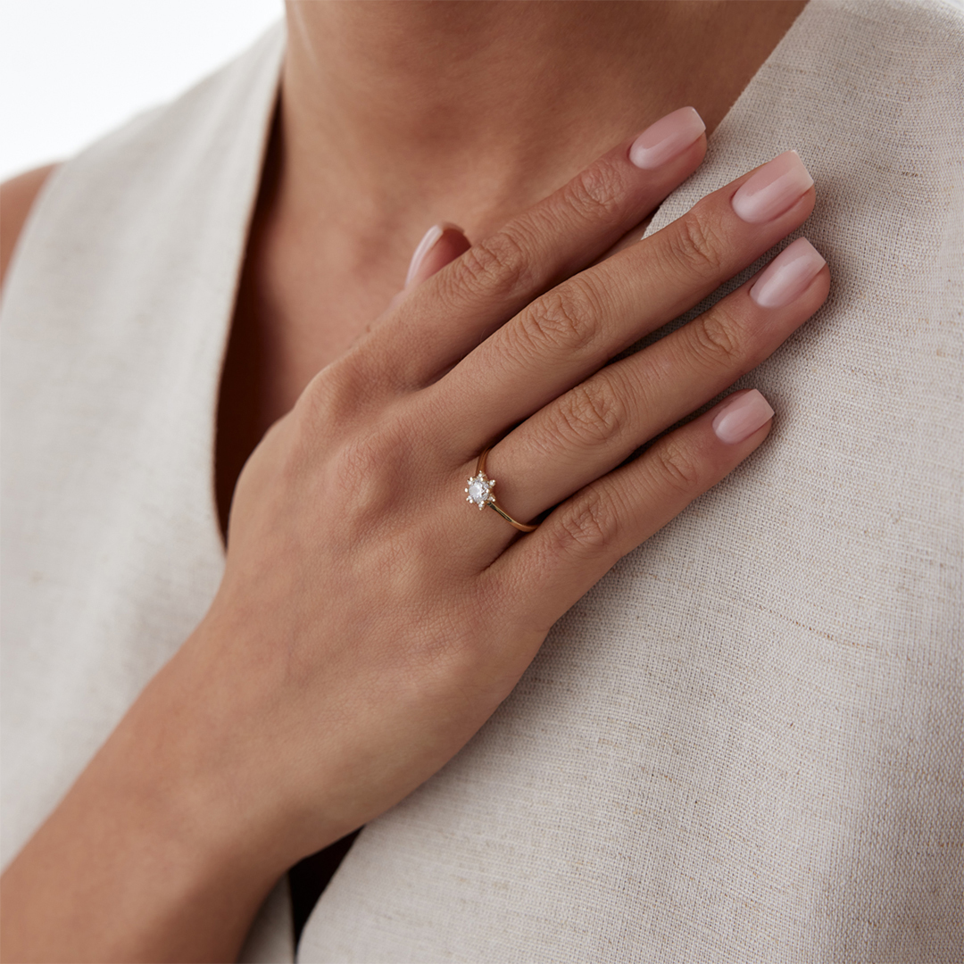 Taç Yaprak Tektaş Yüzük - 2