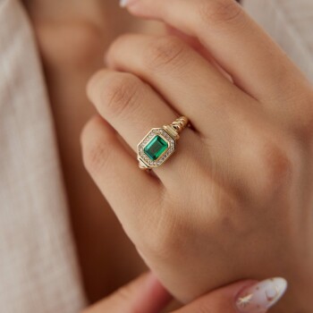 Taş Çevrili Yeşil Baget Fantezi Yüzük - Mazal