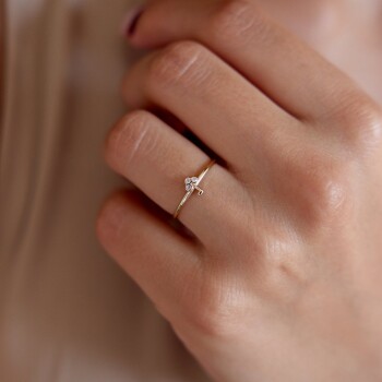 Taşlı Anahtar Yüzük - Ador