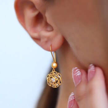 Taşlı Çiçek Sallantılı Küpe - Koçak