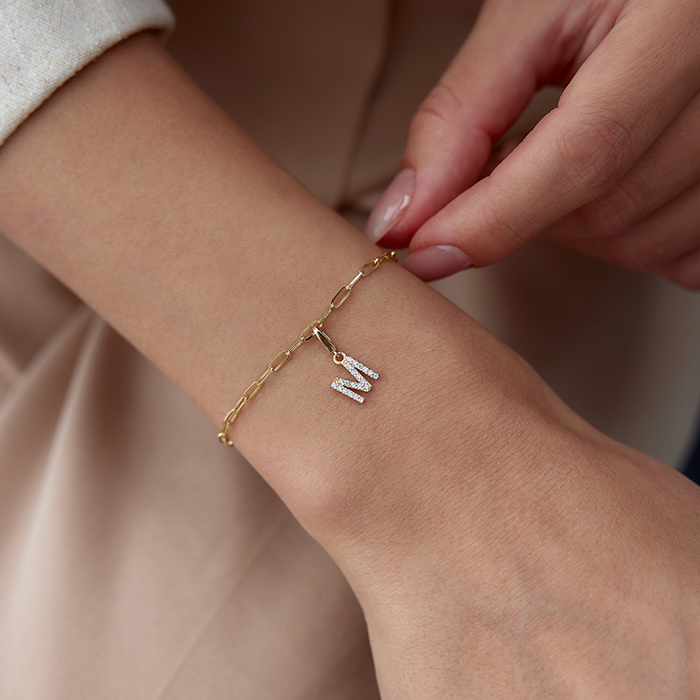 Taşlı Harf Charm Bileklik - RİTİM (1)