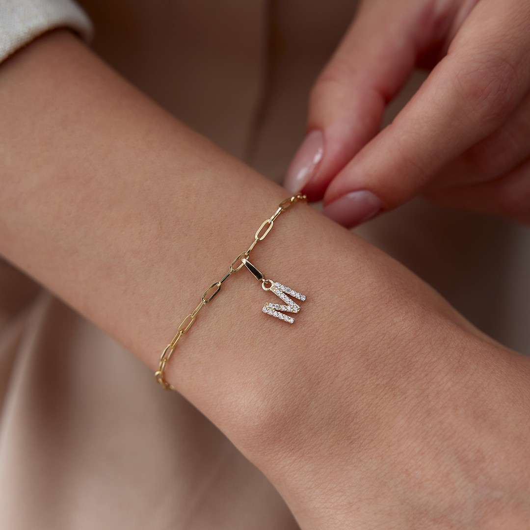 Taşlı Harf Charm Bileklik - 1