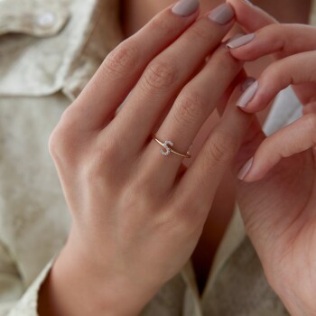 Taşlı Harf Yüzük - Rayna (1)