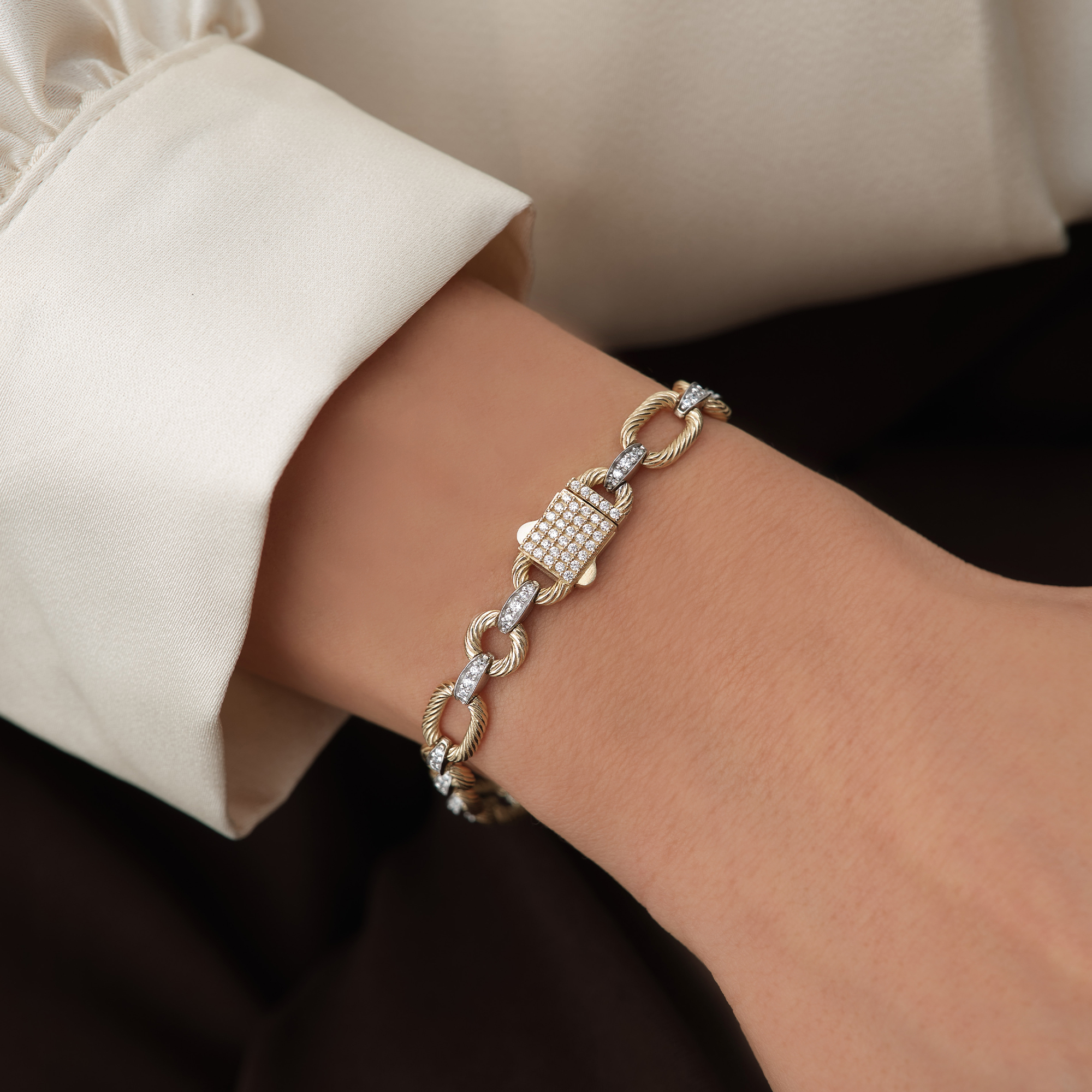 Taşlı Kilit Detaylı Halka Altın Bileklik - 2