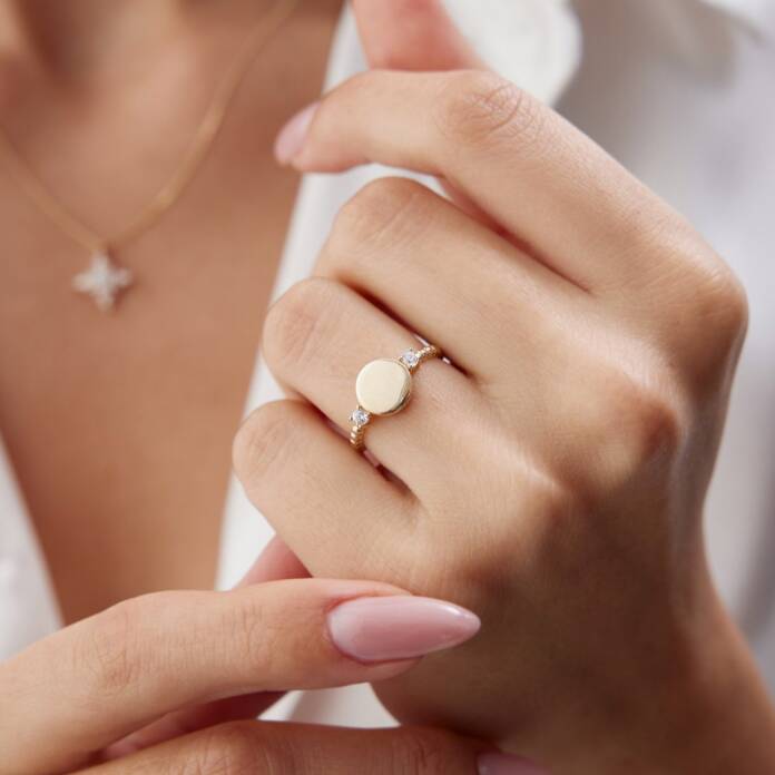 Taşlı Plaka Yüzük - 1