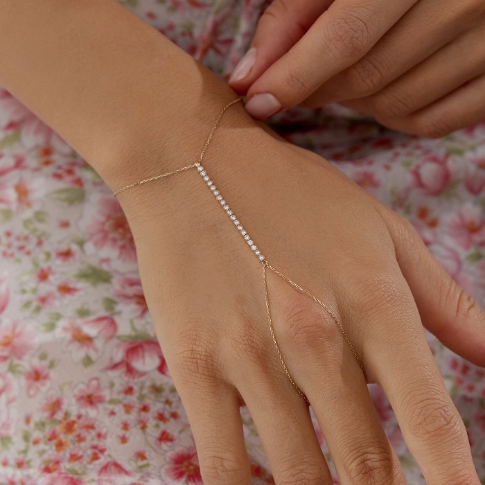 Taşlı Sıra Çiçek Şahmeran - Gökhan Bera