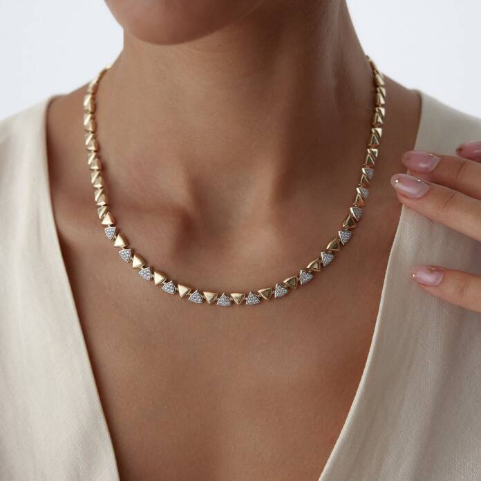 Taşlı Sıralı Üçgen Zincir - 1