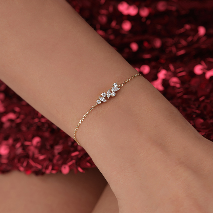 Taşlı Yaprak Figürlü Altın Bileklik - Gökhan Bera