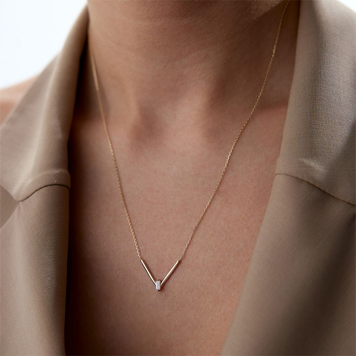 Tek Bagetli V Kolye - Rayna (1)