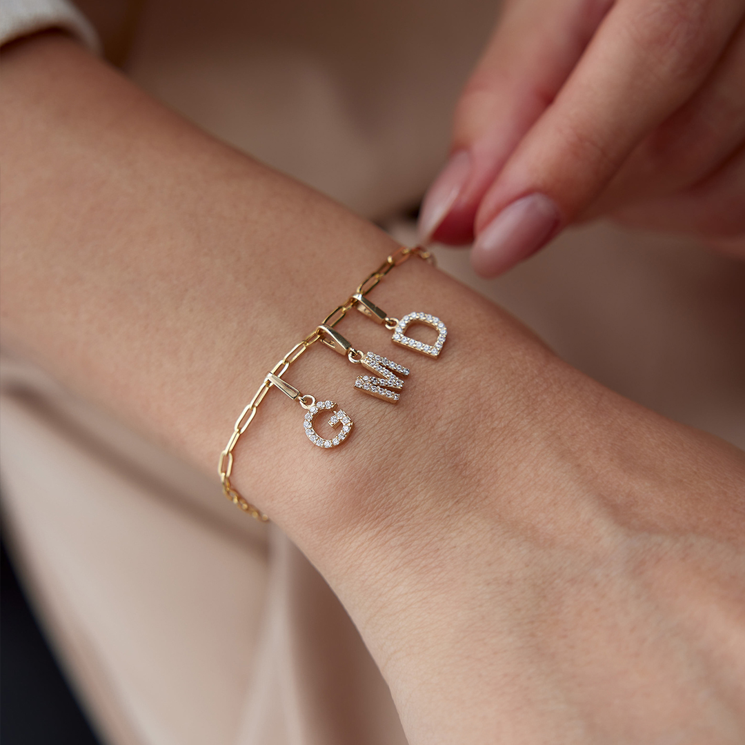Üçlü Taşlı Charm Harf Bileklik - 3