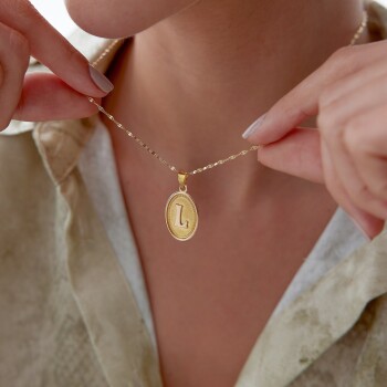 Uzun Oval Harf Kolye - Özçelik