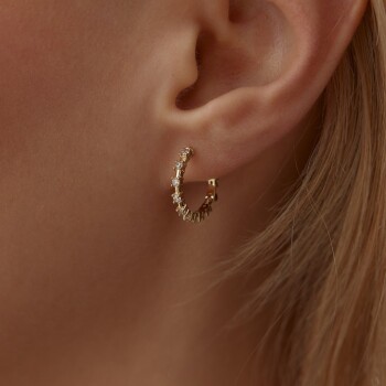 Uzun Tırnaklı Taşlı Mini Halka Küpe - Cemart