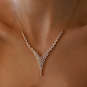 V Model Taşlı Set - Sardes