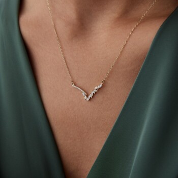 V Taşlı Tasarım Kolye - 1