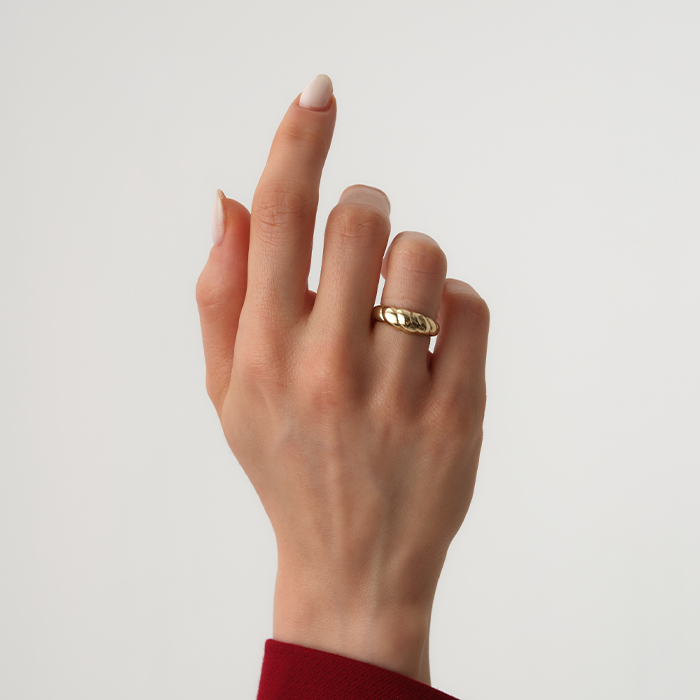 Velora Oval Loop Altın Yüzük - Bella Arden