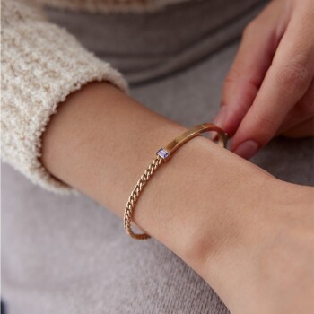 Yarı GurmetYarı Düz Renkli Bagetli Kelepçe - Mazi (1)