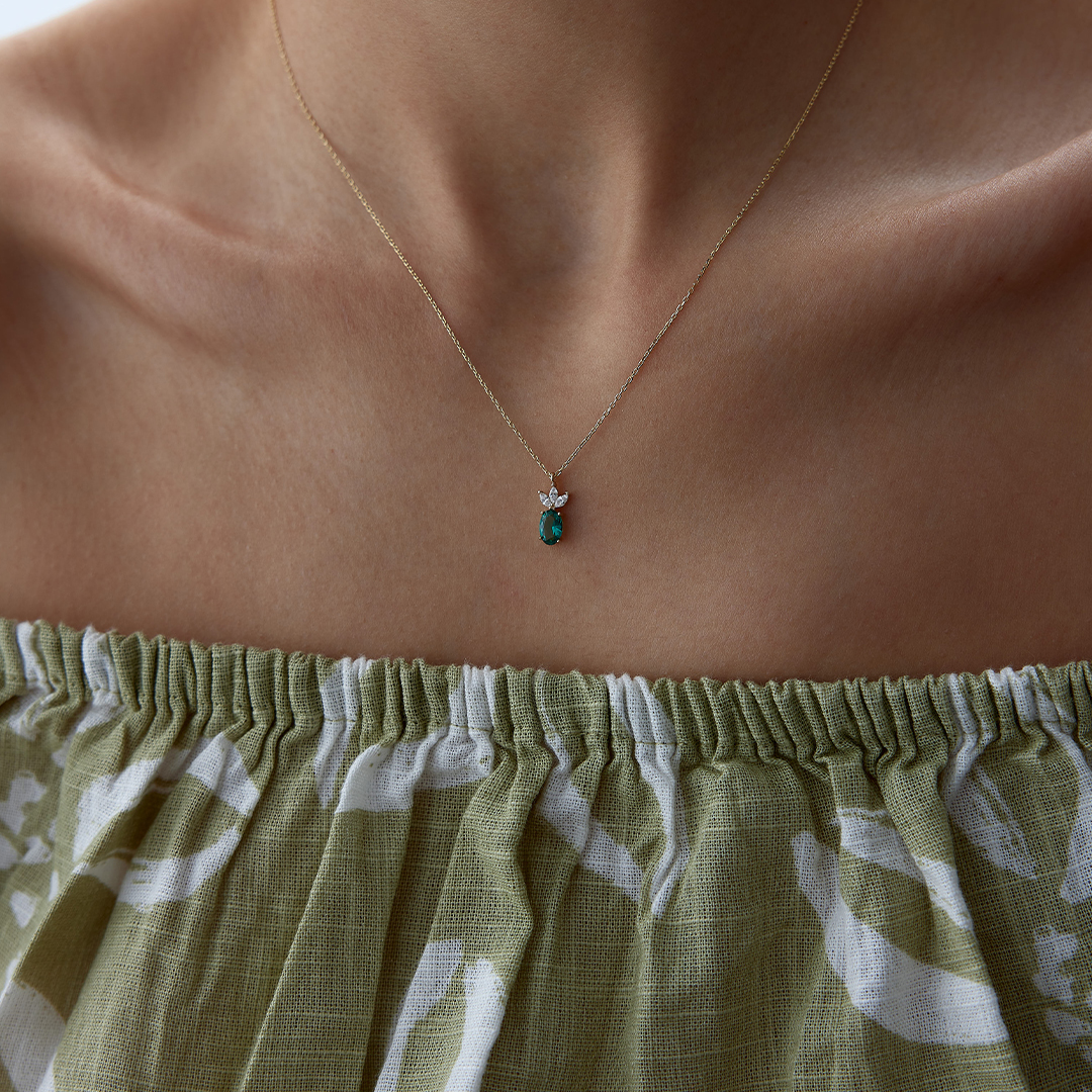 Yeşil Oval Taşlı Kolye - 1