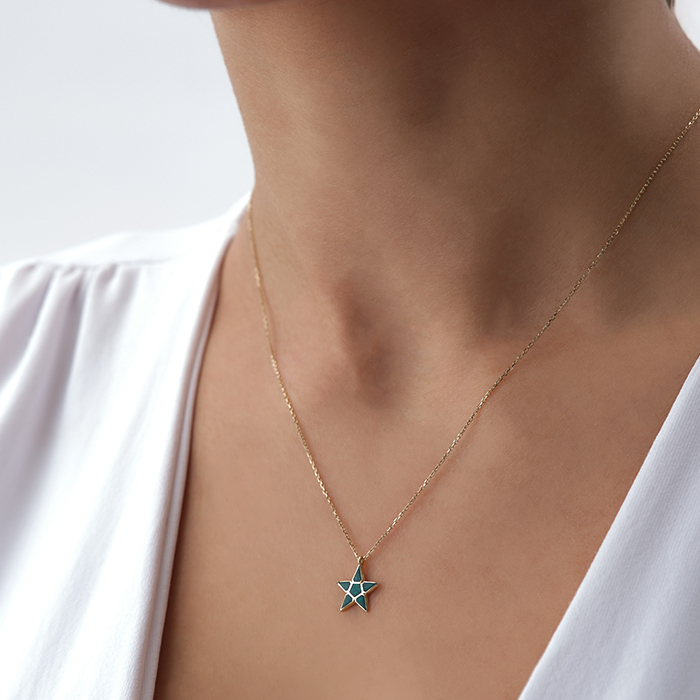 Yıldız Figürlü Yeşil Taşlı Altın Kolye - Cemart (1)