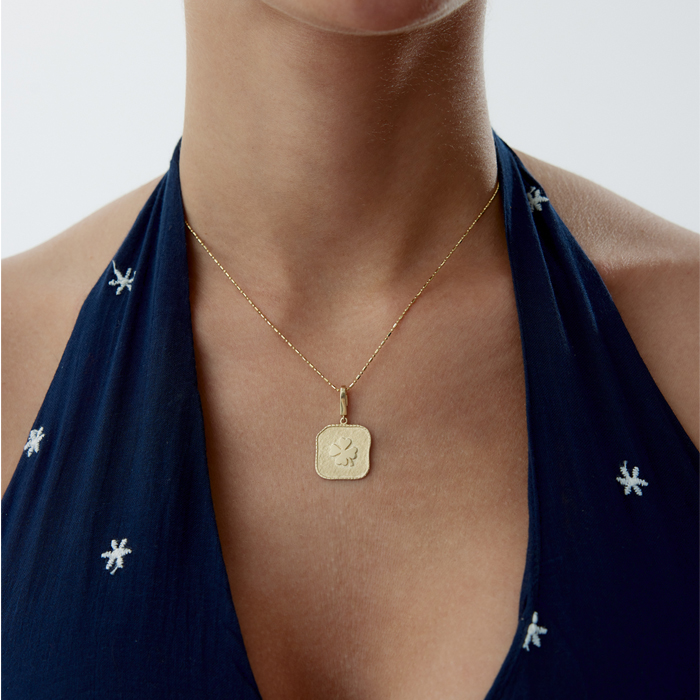 Yonca Plaka Kolye - RİTİM